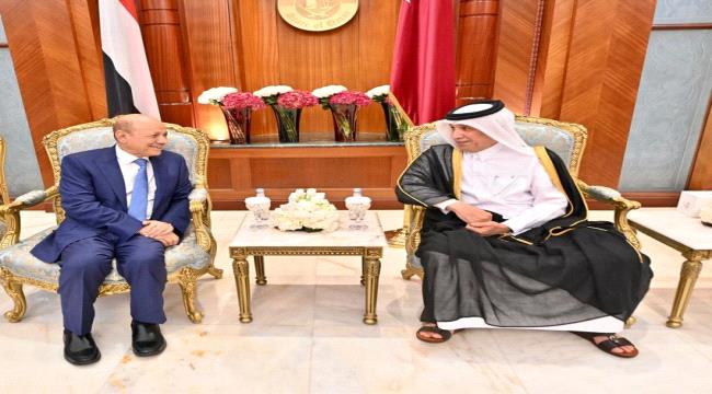أربعة من أعضاء مجلس الرئاسة اليمني يصلون قطر .. و "الزبيدي" يلتقي "شائف" في مصر