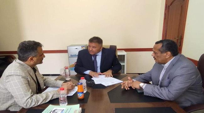 أول لقاء للنائب العام في اليمن مع محافظ عدن