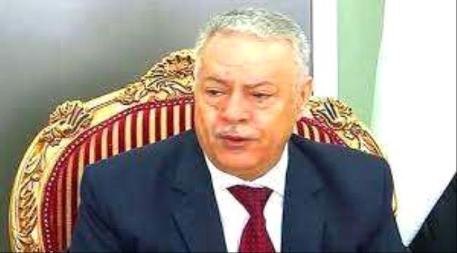 مستشار رئيس الجمهورية يعزي بوفاة الأديب والشاعر العدني الكبير علي عبدالله جعفر أمان