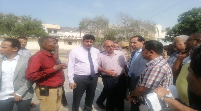 الوزير البكري يتفقد مقر نادي التلال ويوجه بسرعة إعادة تأهيله بالكامل