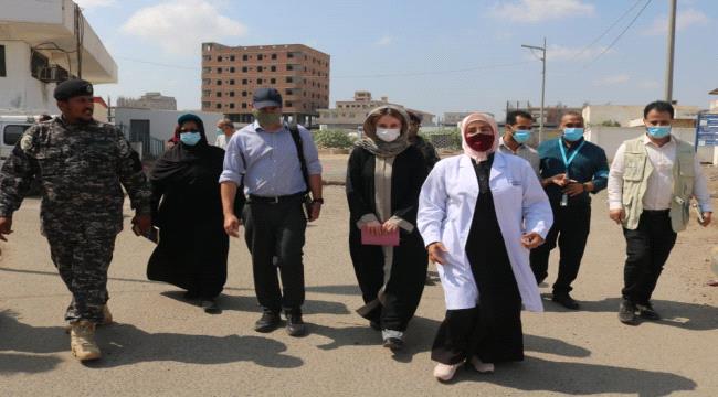 وفد رفيع المستوى من بريطانيا ومنظمة اليونيسف يزور مستشفى الصداقة في عدن