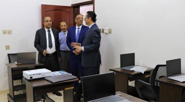 وزير المالية يفتتح مركز التدريب الجمركي (ctc) في عدن