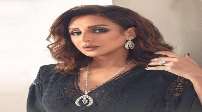 رد أنغام على أنباء زواجها سرا من حسين فهمي
