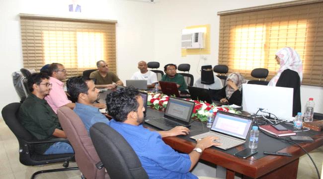 المهندس الماس يفتتح دورة تدريبية لموظفي ومهندسي صندوق صيانة الطرق بعدن