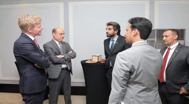المبعوث الأممي يلتقي بممثلي المجلس الإنتقالي بالأردن