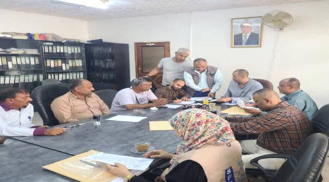 عدن.. توقيع اتفاقية تأهيل 19 ممر خلفي بمديرية صيرة بكلفة 97 ألف يورو 
