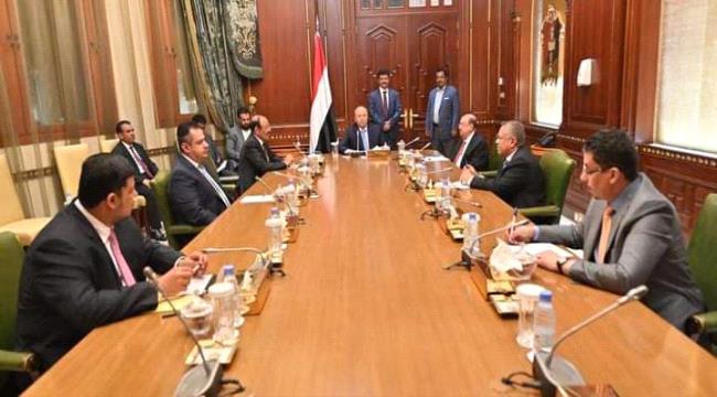 الرئيس هادي يترأس اجتماعاً استثنائياً لقيادات الدولة