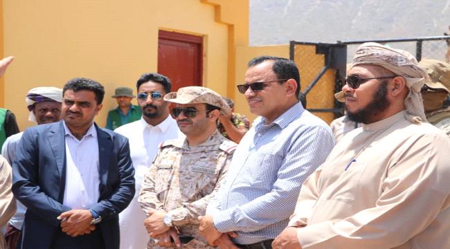 الوزير السقطري يلتقي بقائد قوات الدعم والإسناد ومدير مكتب البرنامج السعودي في سقطرى ويتفقد مشاريع الإعمار بالأرخبيل