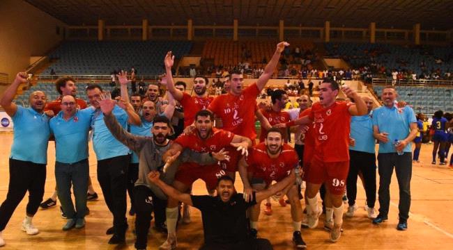 الأهلي يقلب الطاولة على الزمالك ويتوج بطلًا لسوبر اليد الإفريقي