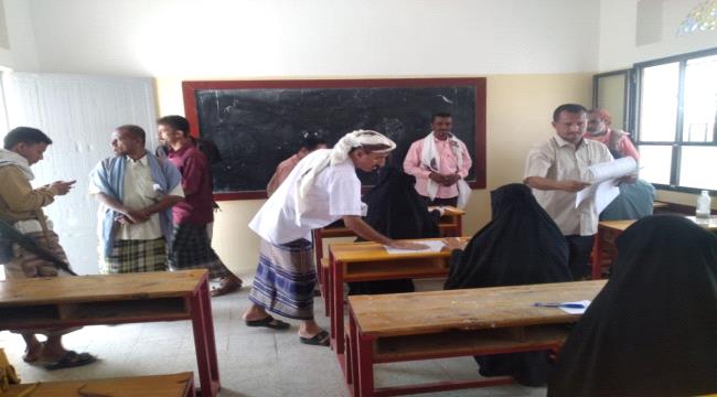 لحج.. مدير عام المسيمير يدشن امتحانات الثانوية العامة بعموم مدارس المديرية