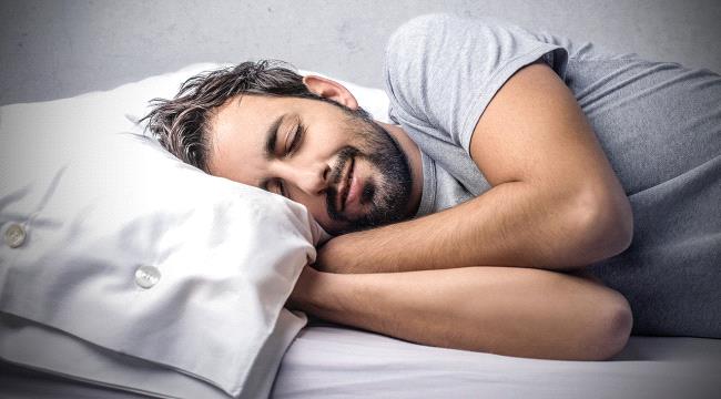 النوم 7 ساعات يوميا مثالي لأي شخص فوق سن الـ40