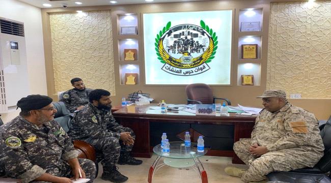 بن عفيف يستقبل مدير دائرة الإمداد والتموين للقوات المسلحة