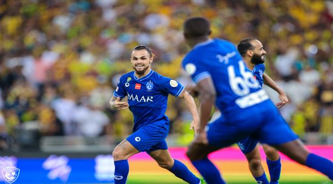 الهلال يحسم الكلاسيكو السعودي بثلاثية في مرمى الاتحاد 
