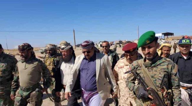 رئيس إنتقالي لحج يزور الخطوط الأمامية لجبهة الحد في يافع