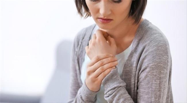 الألم المزمن في منتصف العمر مؤشر على مشاكل لاحقة