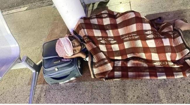 شركة اليمنية تمنح تذكرتي سفر لمواطن ونجله لهذا السبب