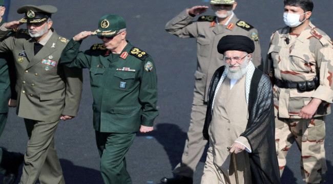 القيادة الدينية في إيران تكافح لقمع الاحتجاجات الآخذة في الاتساع