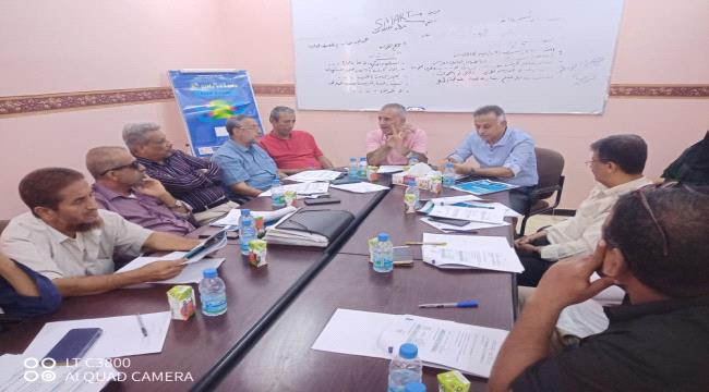 السلطة المحلية بالمعلا تجتمع مع منظمة صناع النهضة لمناقشة مشروع تعزيز المرونة المؤسسية والإقتصادية