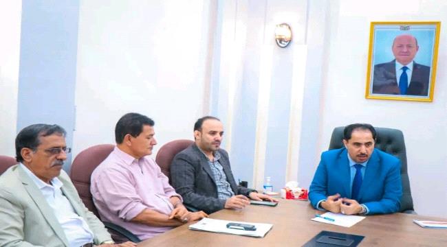 تأهيل ملعب معاوية بلحج على طاولة وزير الشباب والرياضة 