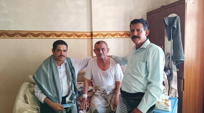 بتكليف من وزير الدفاع العميد الشعيبي يزور اللواء أحمد سالم المرزوقي