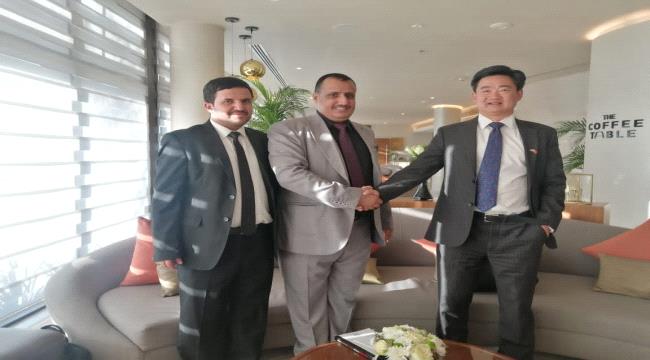رئيس مركز البحر الأحمر للدراسات يلتقي السفير الصيني لدى اليمن السيد شاو تشنغ.