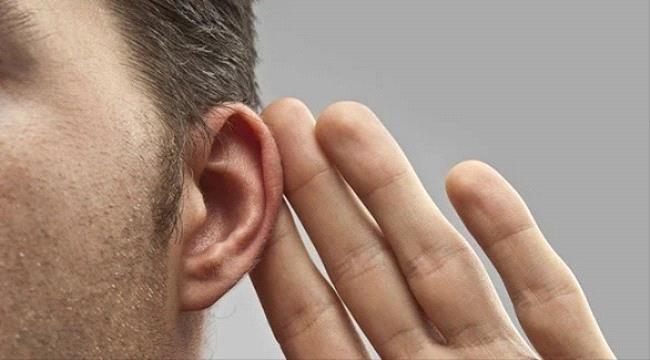 مصاب بفقدان السمع يكتشف سدادة في أذنه بقيت خمس سنوات