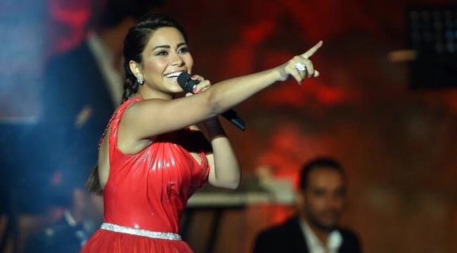 أزمة جديدة تواجه الفنانة شيرين عبد الوهاب في مصر