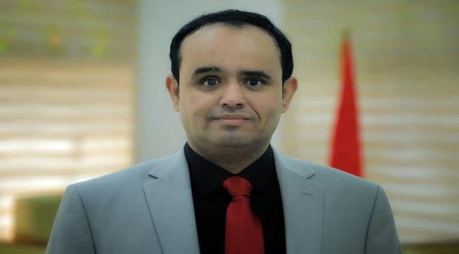الصحفي الغليسي يحذر من التعاطي مع حسابات مزيفة تهدف للنيل من العلاقات الأخوية المتينة مع السعودية والإمارات