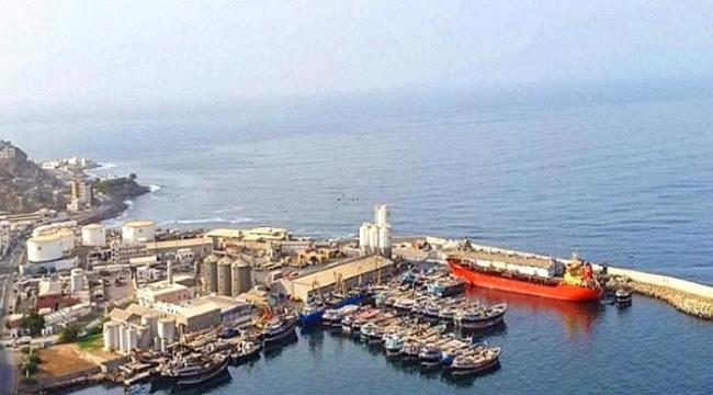 الدفاع اليمنية تعلن عن تصديها لهجمات ارهابية على ميناء الضبة