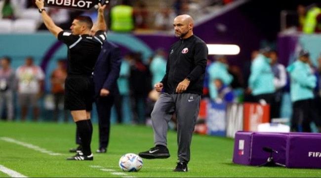 مدرب قطر يعترف: نستعد للخروج من كأس العالم 2022