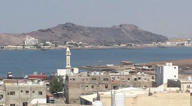 لماذا رفض علي محسن الأحمر تشغيل مصافي عدن ؟