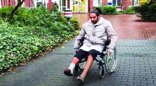 أراد علاج قدمه اليسرى فأجروا له جراحة في اليمنى