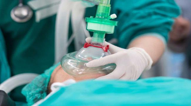 فجوة طبية «مقلقة».. لماذا يتقلص عدد أطباء التخدير في بريطانيا؟
