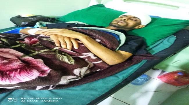 جريمة يندى جبين الانسانية.. جنود في عدن يعتدون بوحشية على "ضرير" والشرطة لم تحرك ساكنا