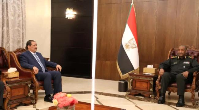 الرئيس السوداني يلتقي وزير الداخلية اليمني