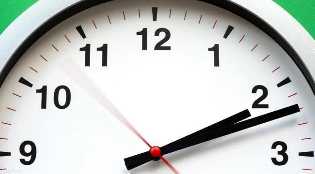 الجيل الجديد بالكاد يقرأ ساعة الحائط