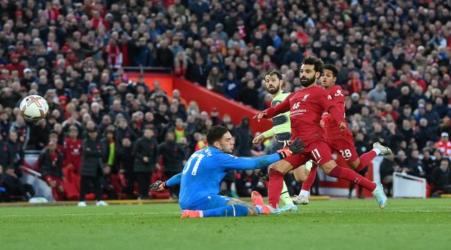 ليفربول يقهر مانشستر سيتي ويجرعه أول خسارة في الدوري الإنجليزي الممتاز