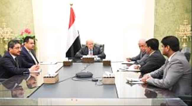 الرئيس العليمي يجتمع بالشماسي وطارق الوليدي 