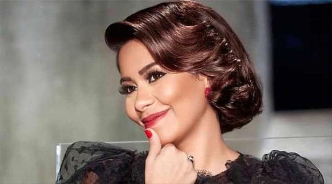 شيرين عبدالوهاب تفاجئ جمهورها بتصرف غير متوقع