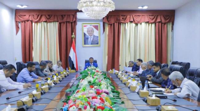 وزير التربية يشدد على ضرورة تطوير المناهج الدراسية ومواجهة التجريف الثقافي