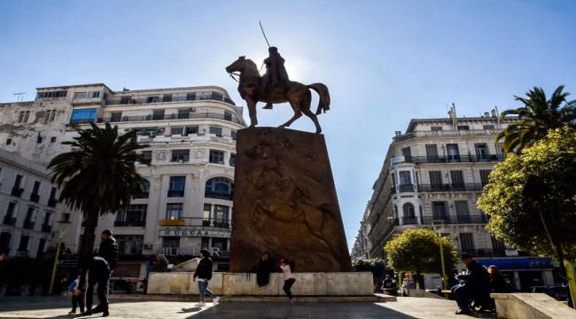 بينها الداخلية والنقل.. تعديل وزاري محدود