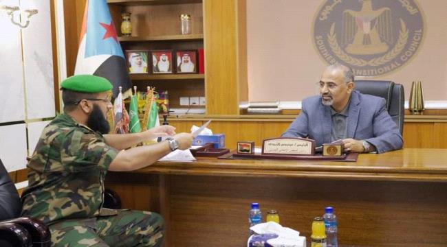 الزُبيدي يشدد على منع وضبط أعمال السمسرة في أراضي عدن