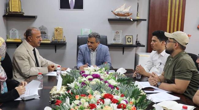 وزير الدولة الدولة المحافظ لملس يطلع على آلية تنفيذ البرنامج الوطني للشباب