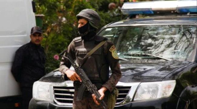 مصر.. شقيقان يقتلان والدهما في محافظة أسيوط