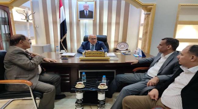 وزير الإدارة المحلية يناقش مع محافظ الضالع احتياجات المحافظة