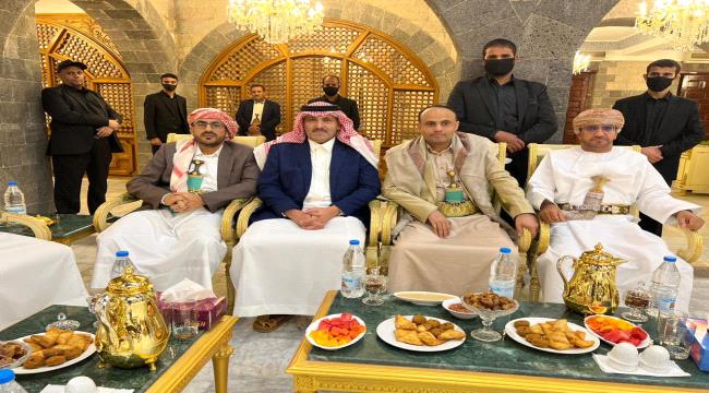 أول تعليق من السفير السعودي لدى اليمن "آل جابر" حول سبب زيارة صنعاء