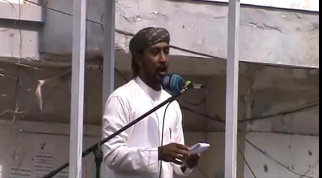 عضو بالهيئة الشرعية الجنوبية يصف اقتصادية الانتقالي  بـ”الديكور“