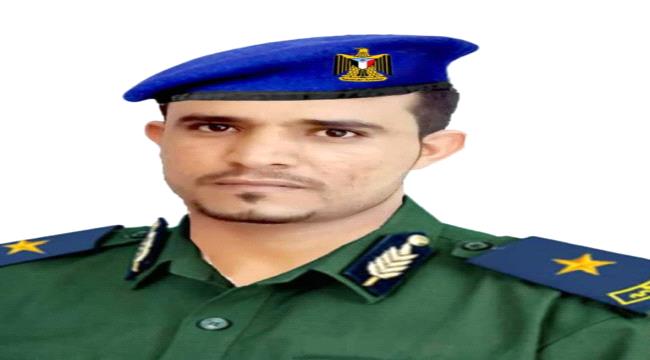 قائد عسكري يتهم وزير الداخلية اليمني بإيقاف رواتب جنوده 