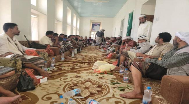 وفد من قبائل أبين يصل إلى صنعاء لفك أسر فيصل رجب