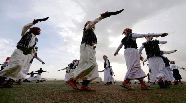 الحوثيون يهددون بإيقاف الملاحة البحرية والجوية في السعودية